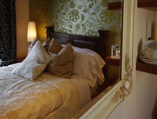 The Warwick Arms Hotel Chew Magna Kültér fotó